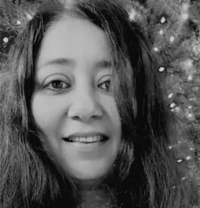 Parul Patel - Founder & Master Specialist at Parul Beauty Salon